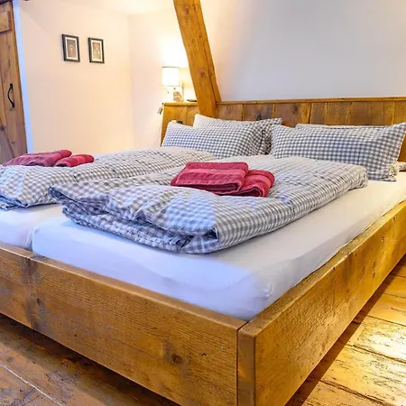 Huber Xaveri - Hof *